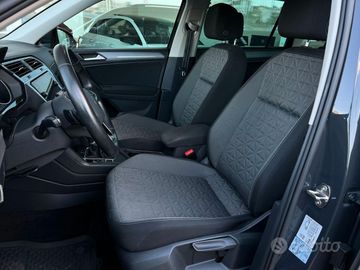Volkswagen Tiguan - 9