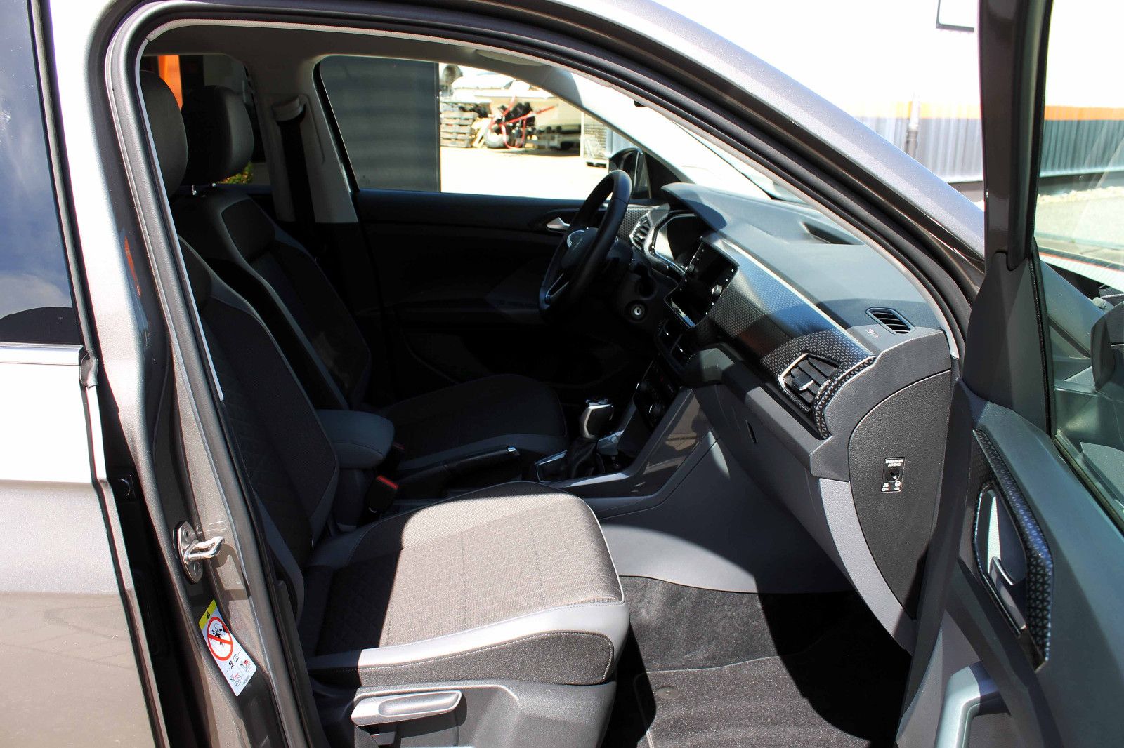Fahrzeugabbildung Volkswagen T-Cross 1.0 TSI DSG Style ACC NAVI KAM PDC AHK