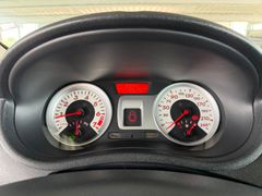 RENAULT Clio Dynamique TCE 100 Sport RENAULT Clio Dynamique TCE 100 Sport