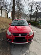 Suzuki SX4 1.9 DDiS 4WD Club Club - rote Suzuki SX4