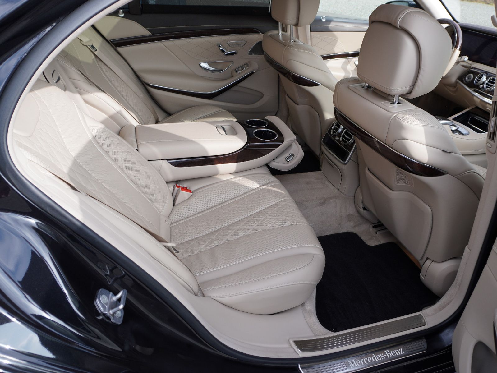 Fahrzeugabbildung Mercedes-Benz S 560 4Matic L AMG