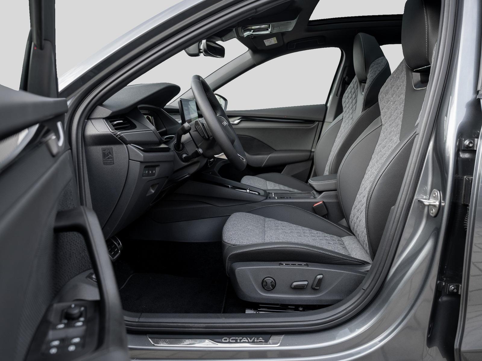 Skoda Octavia Combi Sportline 2.0 TSI DSG 4x4 AHK Pano