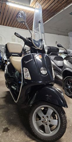 Vespa GTS 125 nur 10.422 km 