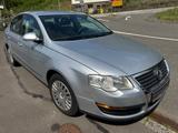 Volkswagen Passat 1.6 16V FSI Lim.  aus Rentnerhand - Volkswagen Passat: 16v
