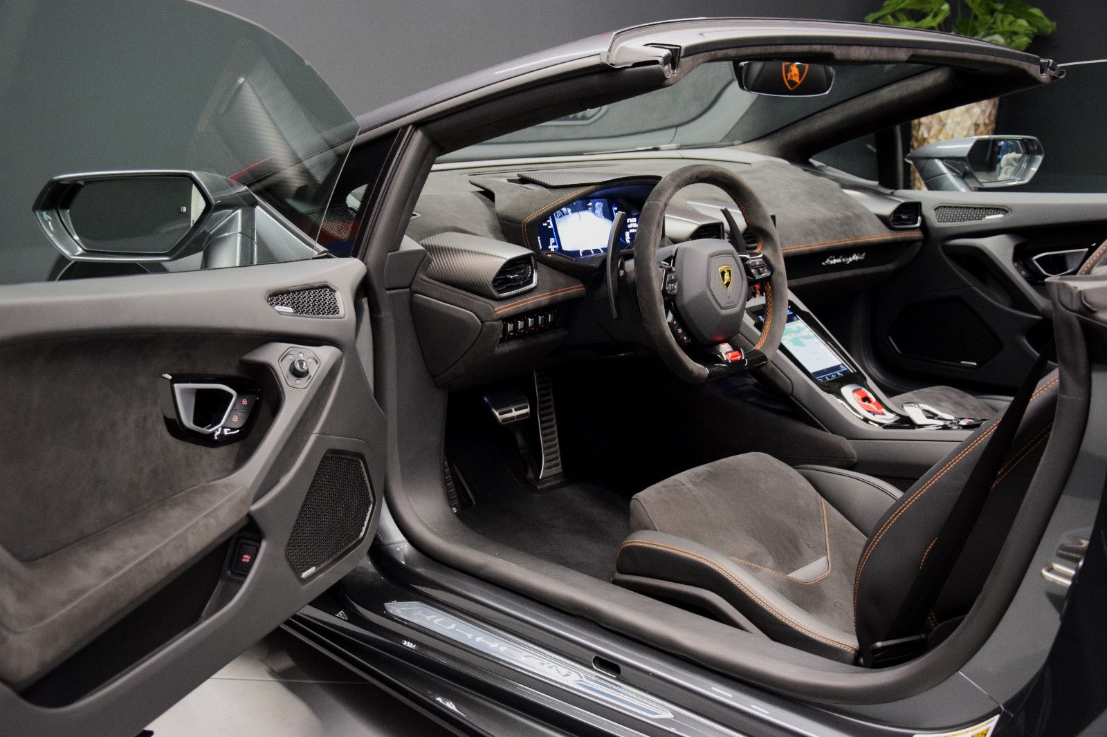 Fahrzeugabbildung Lamborghini Huracán EVO Spyder Carbon Lift Approved +Service