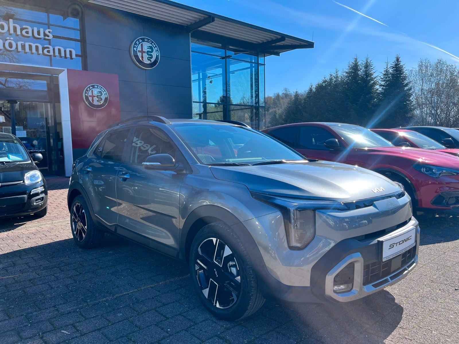 Fahrzeugabbildung Kia Stonic GT-Line Navi Totwinkel ACC Teilleder uvm.