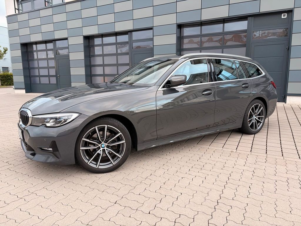 Image of BMW 320