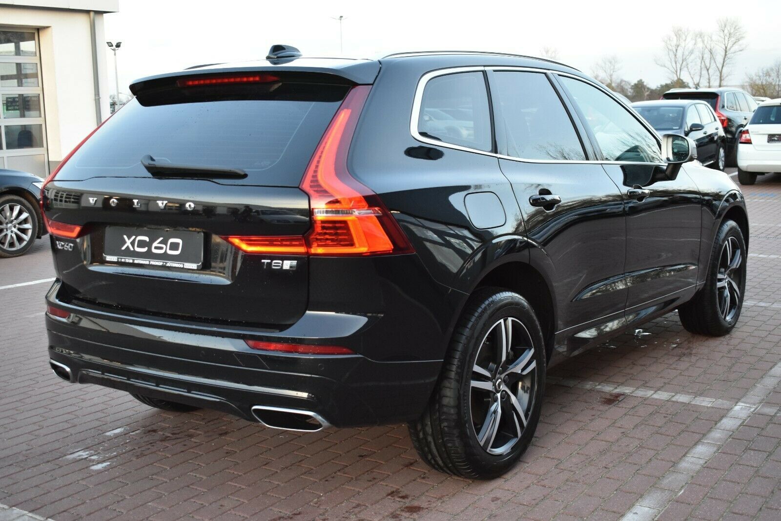 Fahrzeugabbildung Volvo XC60 T8 Twin Engine R-Design*RFK*Lhzg*AHK*Stdhzg