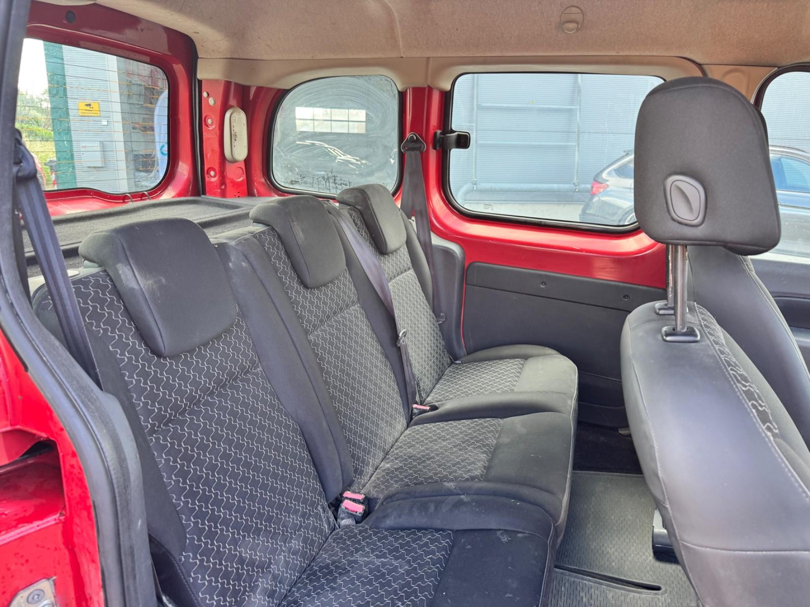 Renault Kangoo 2011 — photo 10