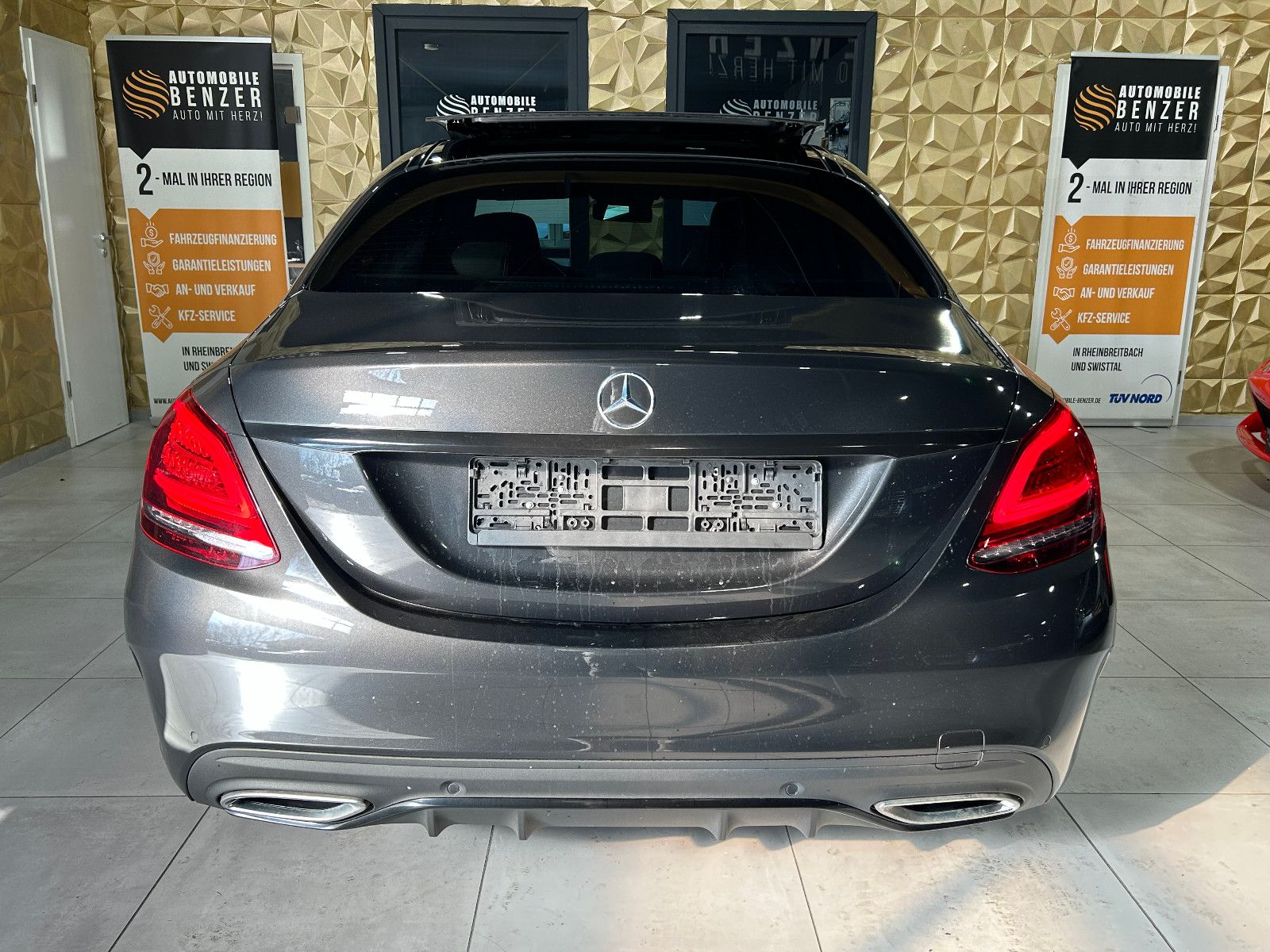 Fahrzeugabbildung Mercedes-Benz C 220 d/AMG-PAKET/PANO/ACC/360°/APPLE