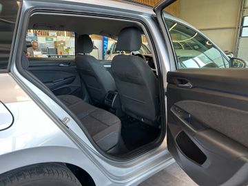 Volkswagen Golf *1.HAND*19%MWST*TEMPO*AHK*LED*