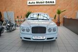 Bentley Arnage T/ Neue Service bei 13500 Km - Bentley Arnage mit Benzin-Antrieb