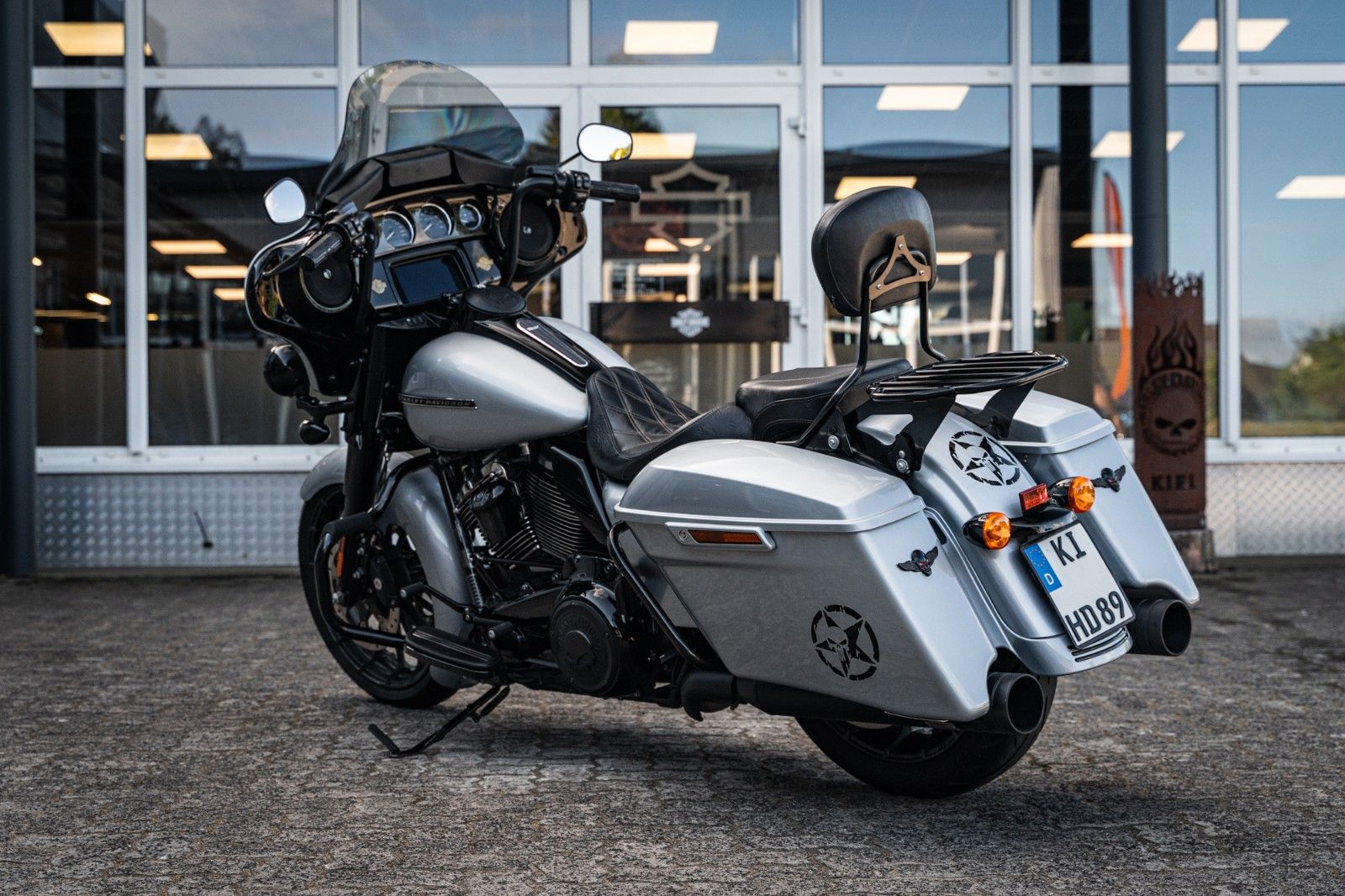 Fahrzeugabbildung Harley-Davidson FLHXS Street Glide 114 cui - Jekill & Hyde -