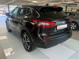 Nissan Qashqai N-Connecta*PANOKAM360*NAV*SHZ*GAR - Nissan Qashqai Gebrauchtwagen in Mönchengladbach