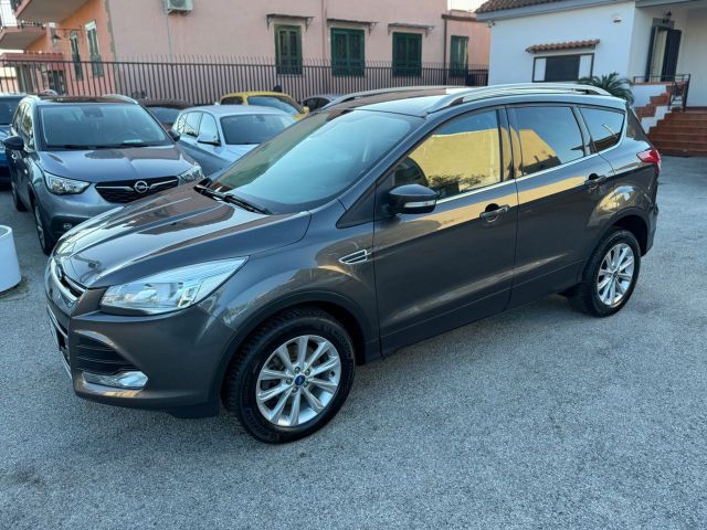 Ford Kuga 2.0 TDCI 150 CV S&S 4WD Titanium