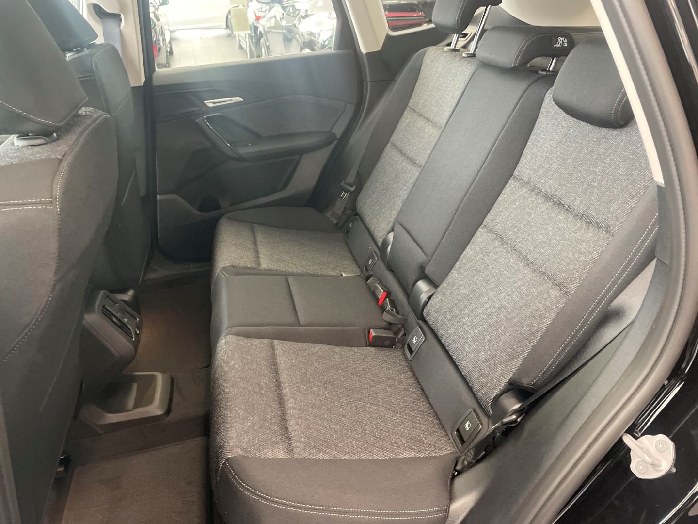 BMW iX1 - Bild 8
