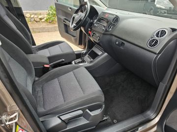 Volkswagen Golf - 10