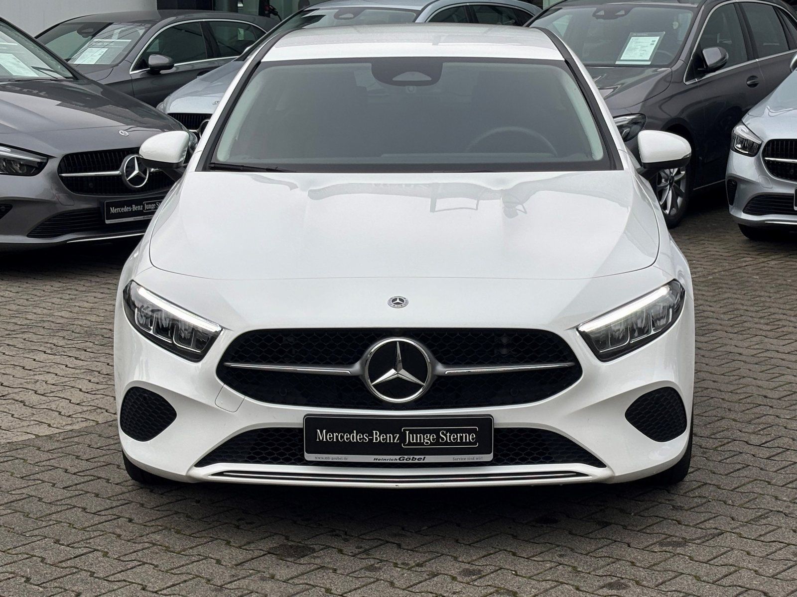 Fahrzeugabbildung Mercedes-Benz A 180 PROGRESSIVE*LED*KAMERA*SPURHALTE*