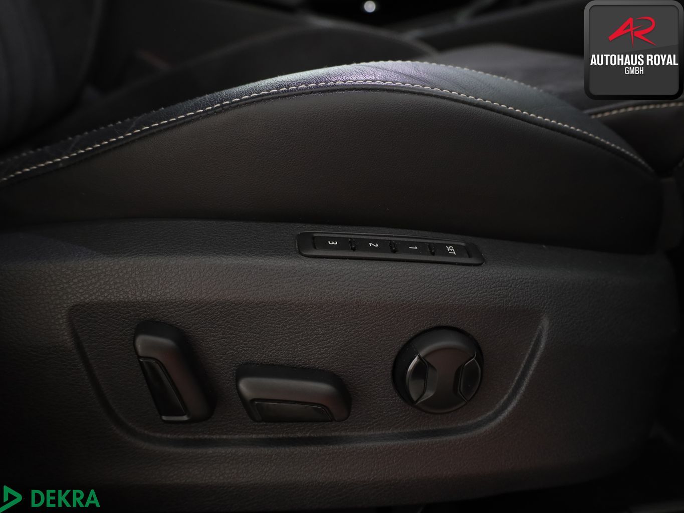 Skoda Superb Combi 2.0 TSI 4x4 PANO,360GRAD,MASSAGE,SH foto 12