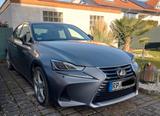 Lexus IS 300h Luxury Line - Lexus IS 300 mit Hybrid-Antrieb