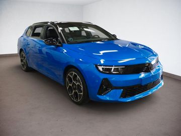 Fotografie 4 des Opel Astra ST Ultimate Automatik Leder Schiebedach