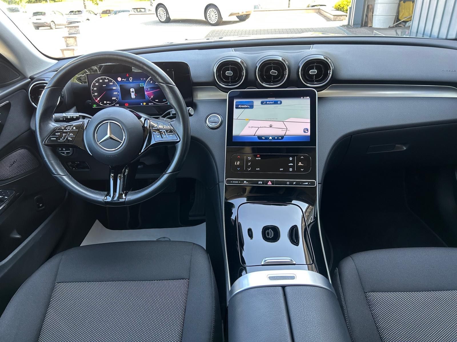 Fahrzeugabbildung Mercedes-Benz C 200 d Avantgarde°1.Hand°AHK°LED°Kamera°Navi°