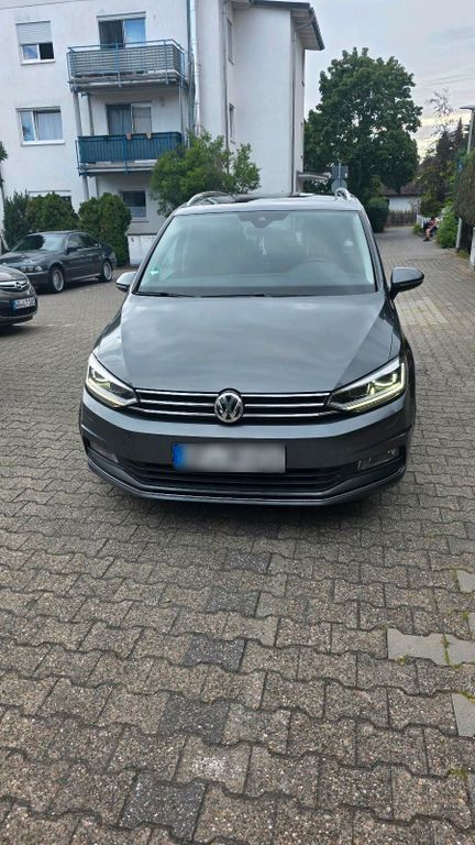 Image of Volkswagen Touran