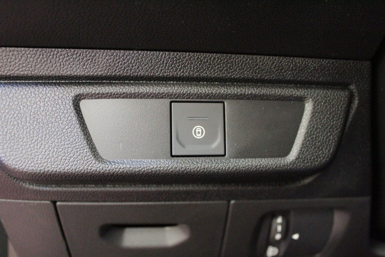 Fahrzeugabbildung Dacia Sandero TCe 90 Expression*Winterpaket*Alu*15424*