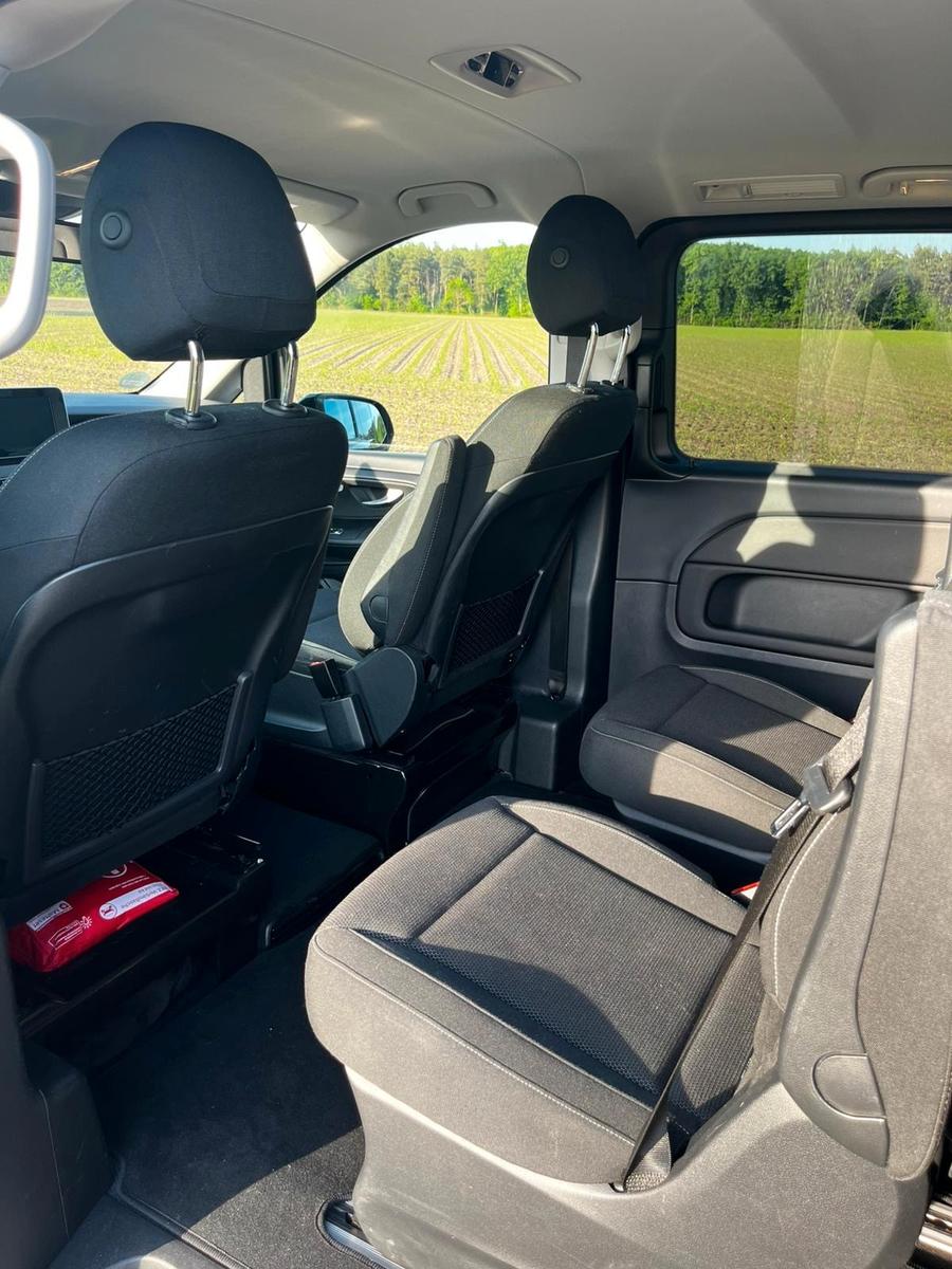 Mercedes-Benz V 220 d lang Distronic | 7-Sitzer | AHK