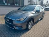 Infiniti Q30 1.5d Nav, LED  - Infiniti Q30