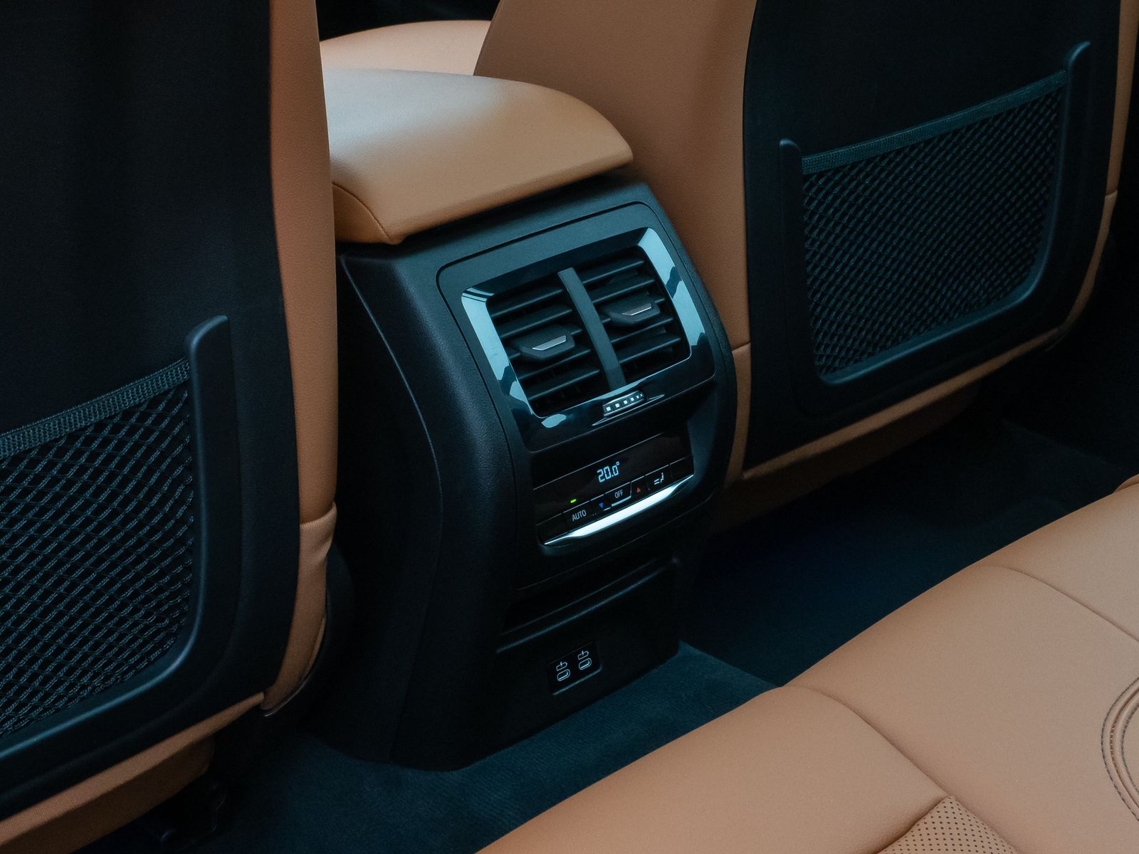 Fahrzeugabbildung BMW X3 xD30d M Sport Panoram Kamera DAB HiFi AHK 21"