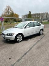 Volvo S40  II  2.4 Benzin  140 PS  1. H... - gebrauchte Volvo S40 aus dem Jahr 2004
