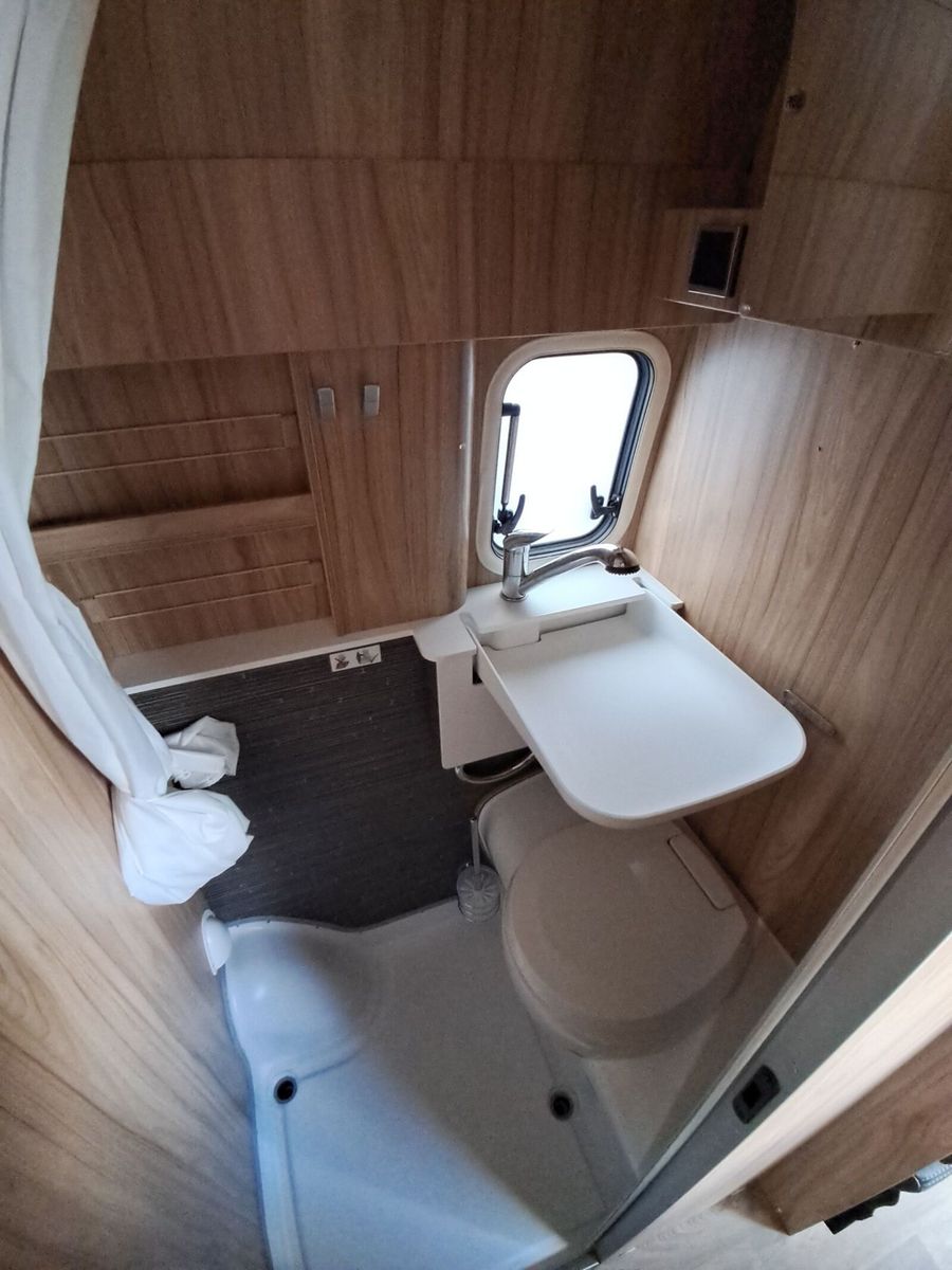 Fahrzeugabbildung HYMER / ERIBA / HYMERCAR Grand Canyon S CrossOver Mercedes 4x4 AHK,Luftfe