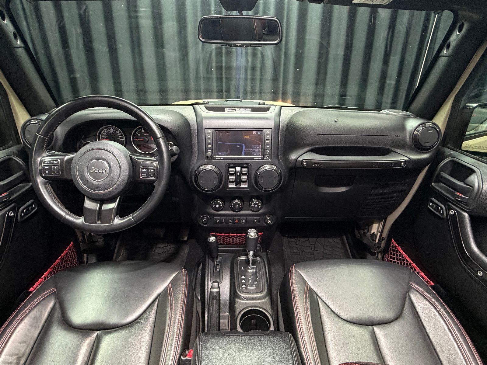 Fahrzeugabbildung Jeep Wrangler Unlimited Rubicon Recon Offroad|Alpine