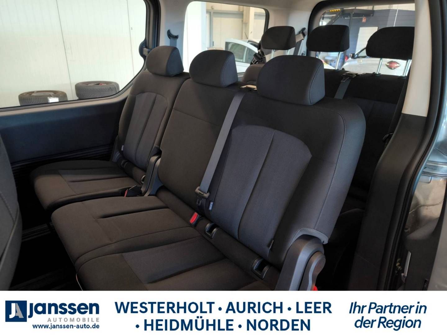 Fahrzeugabbildung Hyundai STARIA 9-Sitzer TREND/Automatik/PDC/Navi/Rückfah
