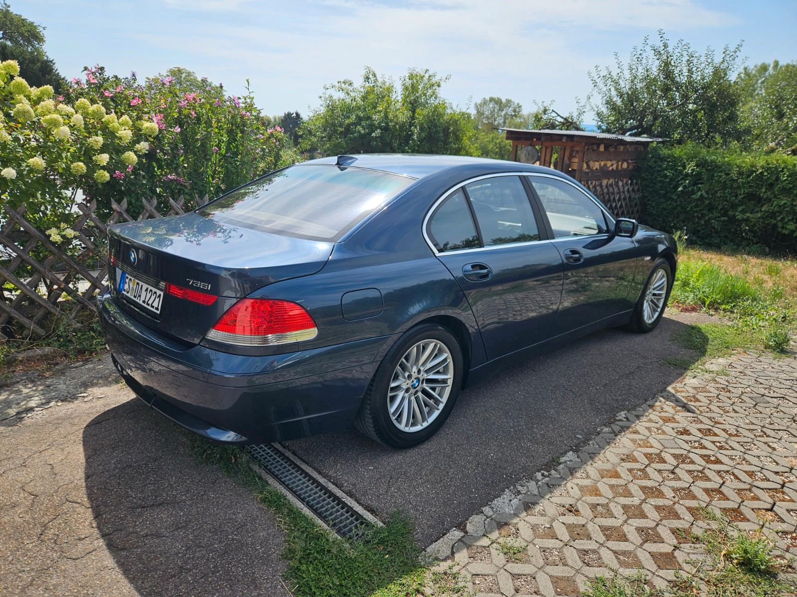 BMW 735i  