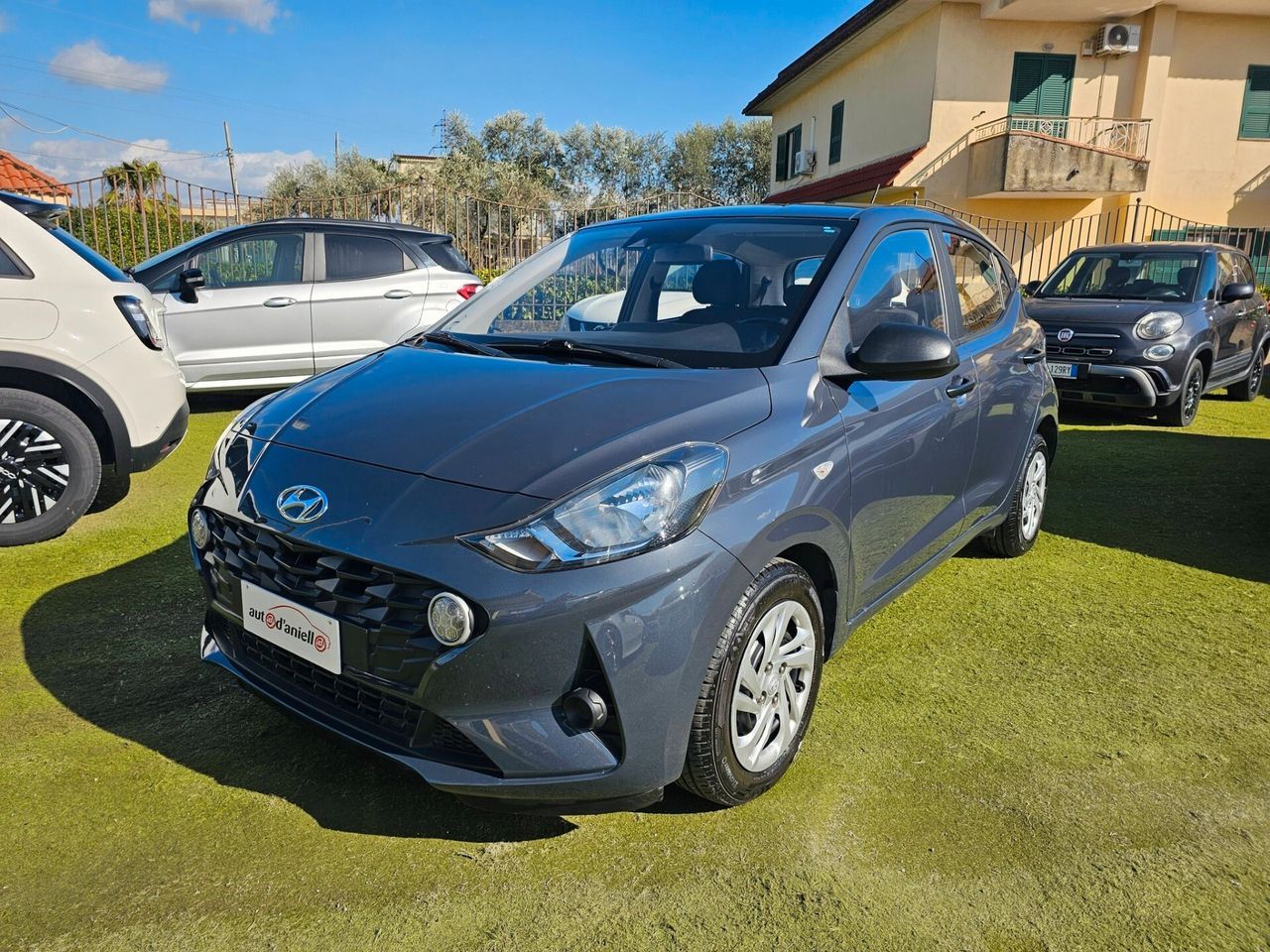 HYUNDAI i10