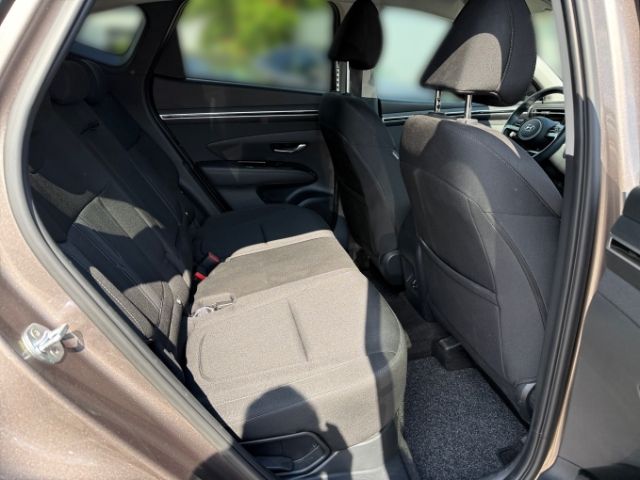 Fahrzeugabbildung Hyundai Tucson Trend Hybrid 2WD 1.6 T-GDI +KLIMA+NAVI+RF