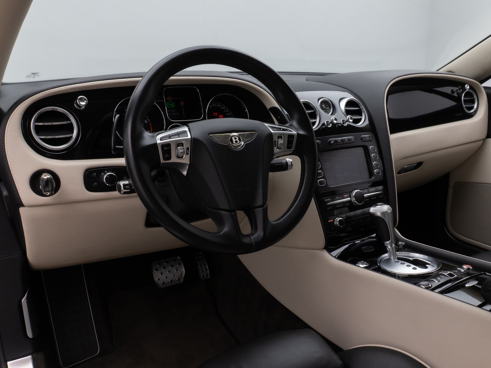 Fahrzeugabbildung Bentley Continental GTC MANSORY Speed Massage VOLL