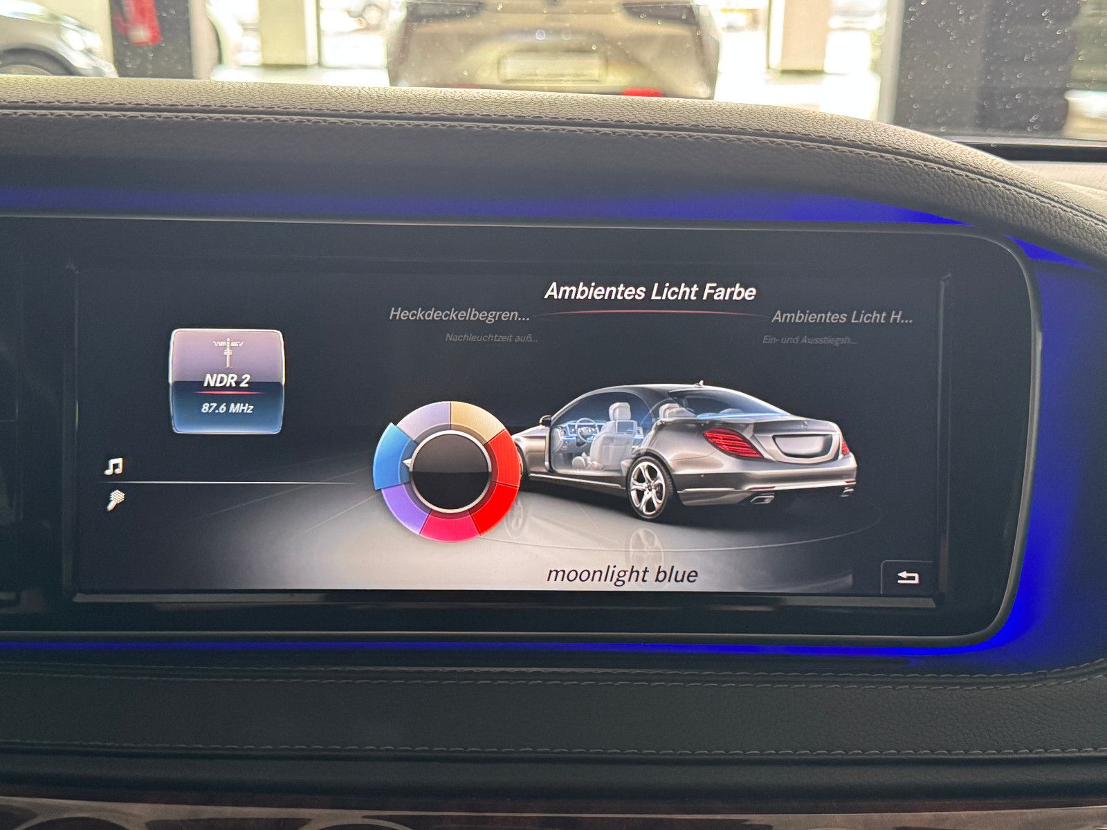 Fahrzeugabbildung Mercedes-Benz S 500 4MATIC LANG PANORAMA BURMESTER 4XSITZKLIMA