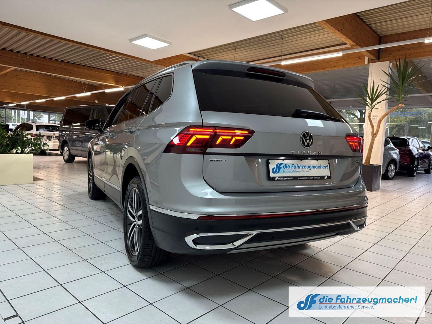 Fahrzeugabbildung Volkswagen Tiguan Allspace Elegance 4Motion 2.0 TDI   *EXPO