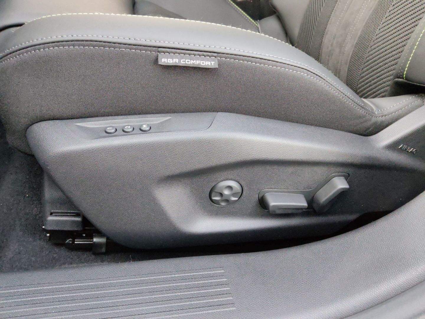 Peugeot 308 - Bild 19