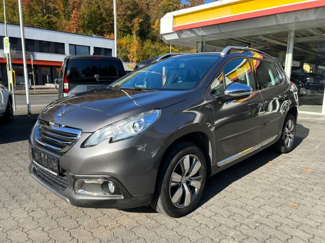 Peugeot 2008 Active PureTech PANO, NAVI, PDC, SZ