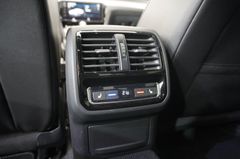 Fahrzeugabbildung Volkswagen Arteon 2.0 TDI R LINE NAVI/LED/PANO/KAMERA/LEDER