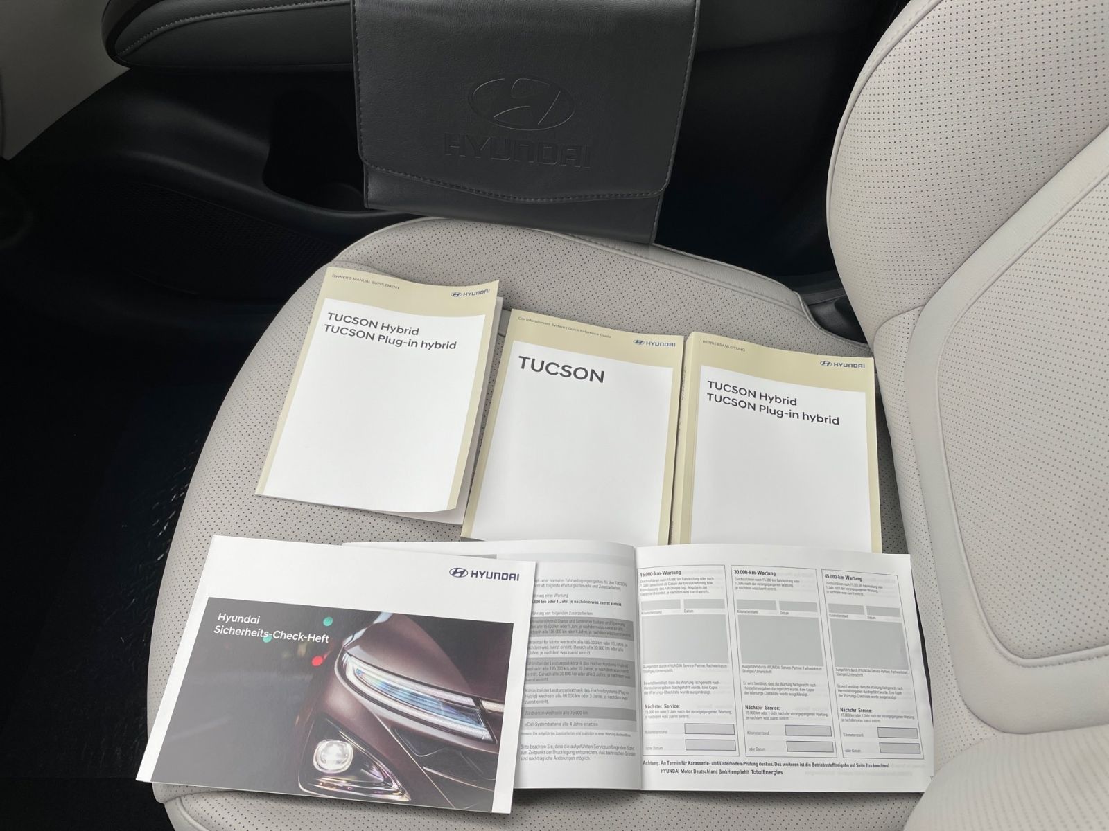 Fahrzeugabbildung Hyundai TUCSON 1.6 T-GDI Prime Hybrid Digital Key