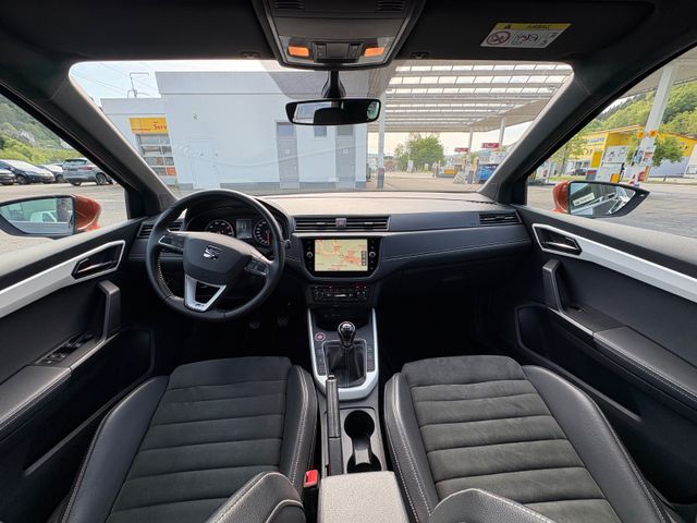 Arona 1.0 TGI Xcellence*NAVI+LED+PDC+ALCANTARA*