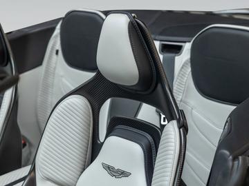 2024 Aston Martin DBS 缩略图 25