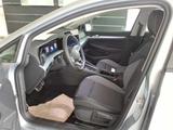Volkswagen Golf VIII 1.5 eTSI Energy DSG AHK Navi LED - gebrauchte Limousinen