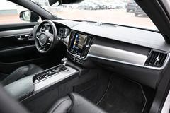 Fahrzeugabbildung Volvo S90 D5 AWD R-Design*LUFT*HUD*360*MASSAGE*21"*DAB