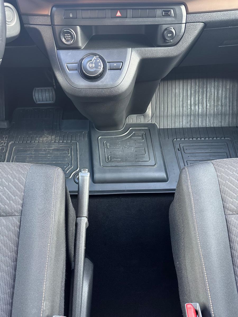 Toyota Proace Verso 2.0 D L2H1 8-Sitzer NAV+360°+ACC